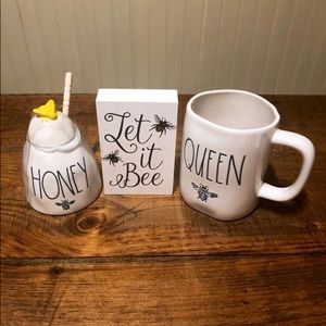 Rae Dunn Queen Bee Set